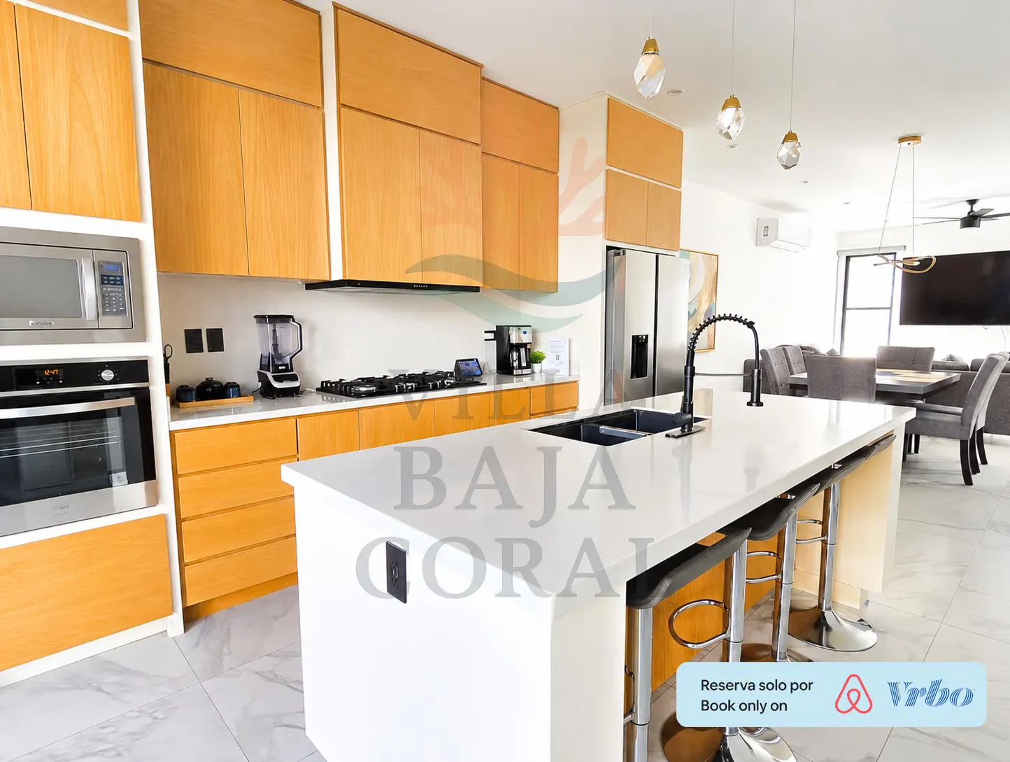 Cocina, comedor y sala / Kitchen, dining and living room